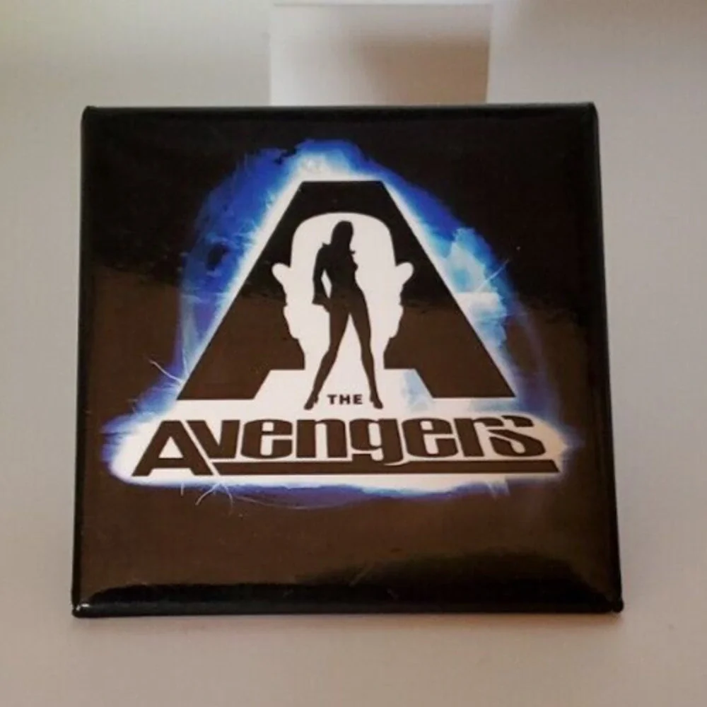 The Avengers Movie Starring Ralph Fiennes and Uma Thurman Promo Pin Badge